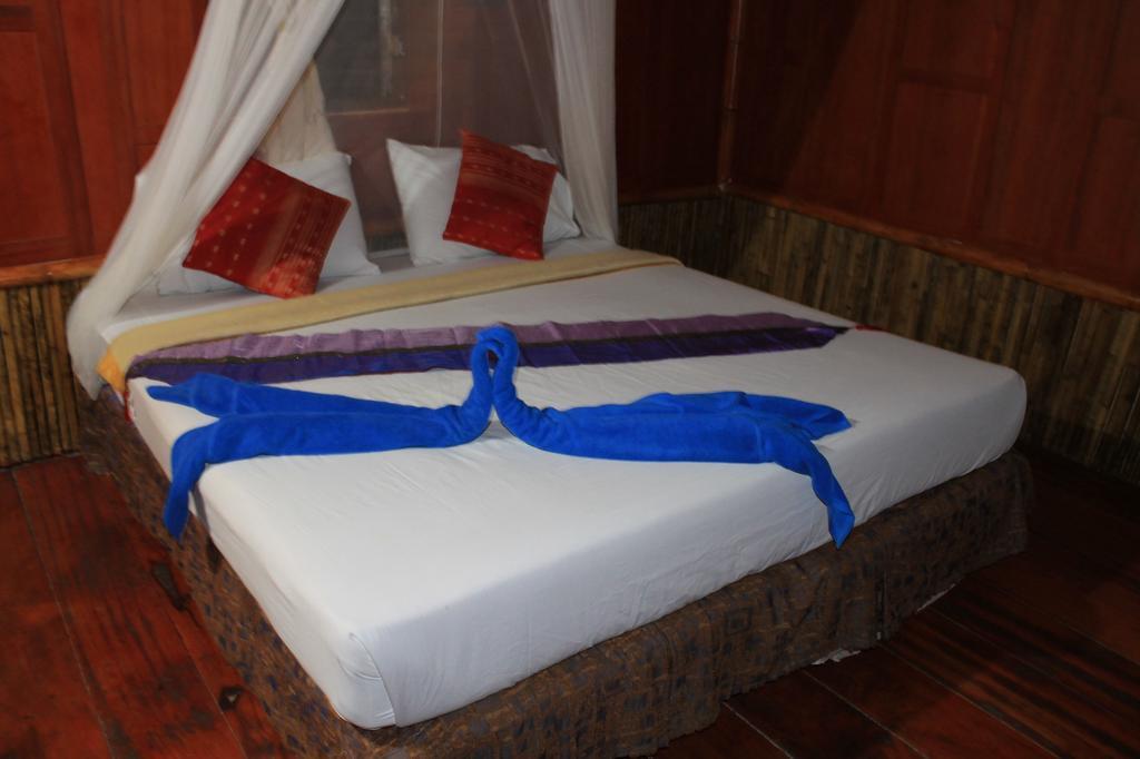 Bamboo Mountain View Phi Phi Resort Szoba fotó