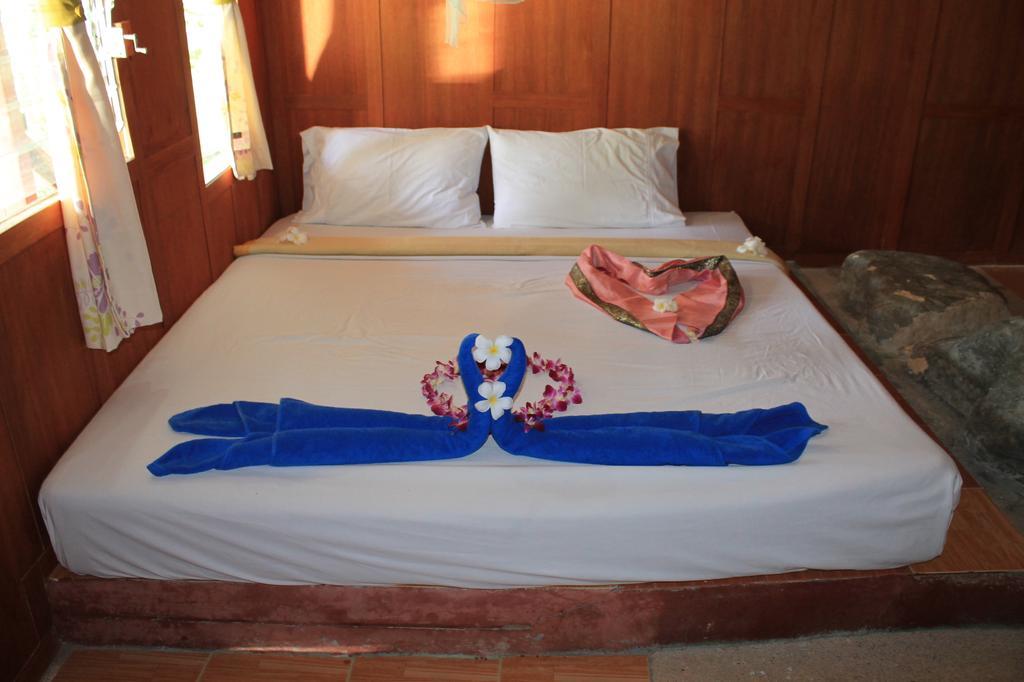 Bamboo Mountain View Phi Phi Resort Szoba fotó