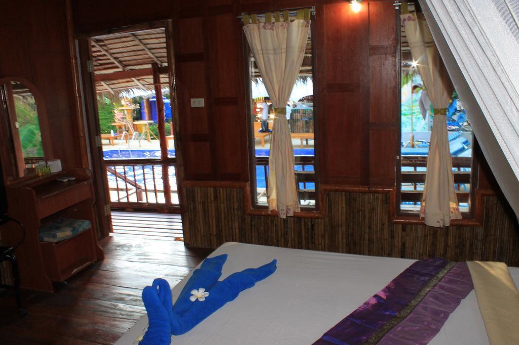 Bamboo Mountain View Phi Phi Resort Szoba fotó