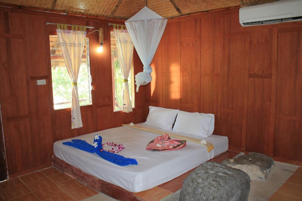 Bamboo Mountain View Phi Phi Resort Szoba fotó